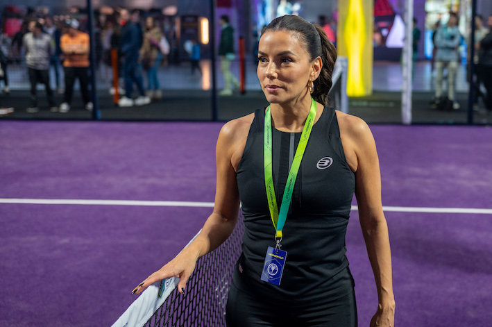 Padel fan Eva Longoria at the Hexagon Cup